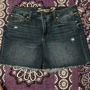 Seven7 weekend shorts